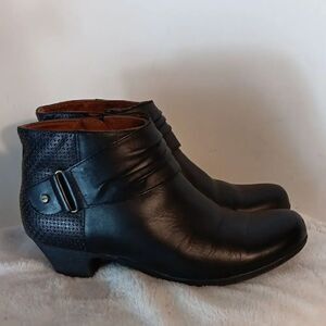 Rockport "Brynn" Black Leather Ankle Boots